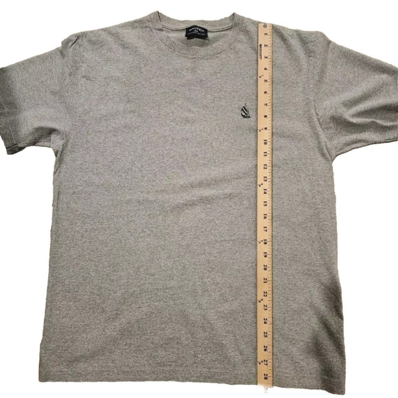 Nautica T-Shirt Size XL Heather Gray Small Sailboat Graphic on Front Chest Y2K? - Picture 4 of 8